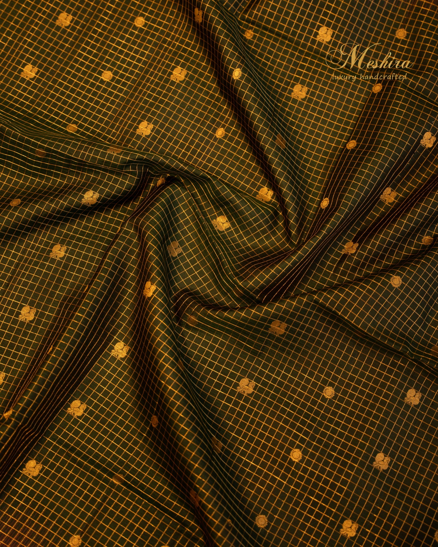 Radiant green Kanchivaram Silk Saree with a Striking Fiery Orange Pallu