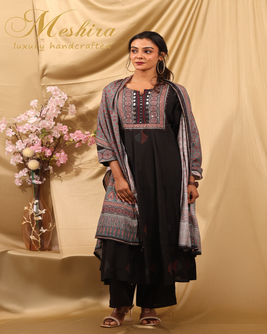 Elegant Black Printed Kurta Set