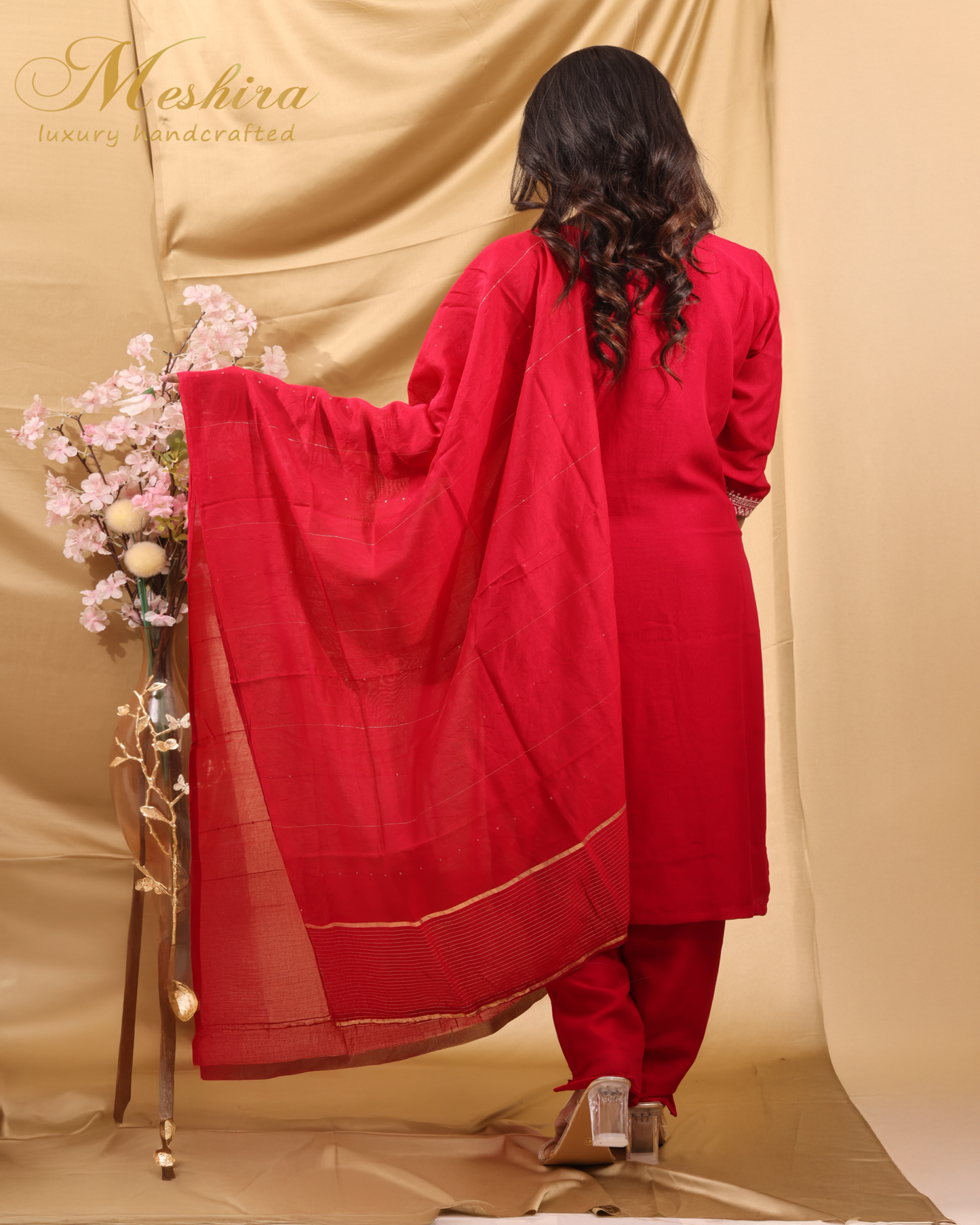 Royal Pink Radiance with Thread Detail
